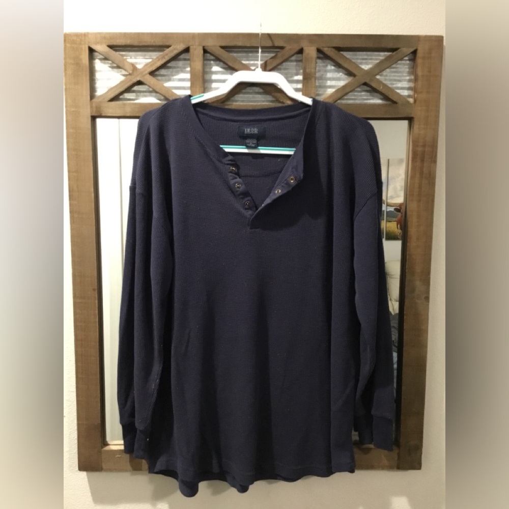 Izod Men’s Medium sleep top